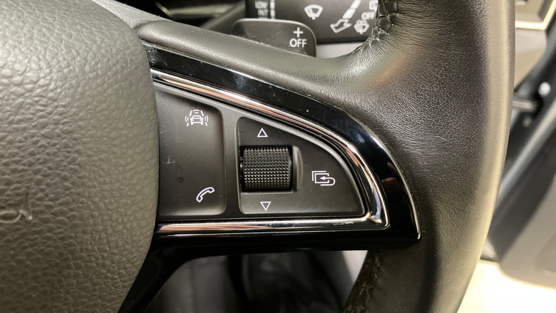 Skoda Karoq 1.0 TSI SE L 5dr DSG Petrol Estate